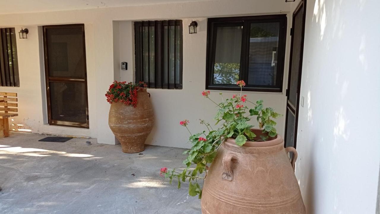 Villatzer - Traditional House With Fireplace And Garden Tzermiadon Exterior photo