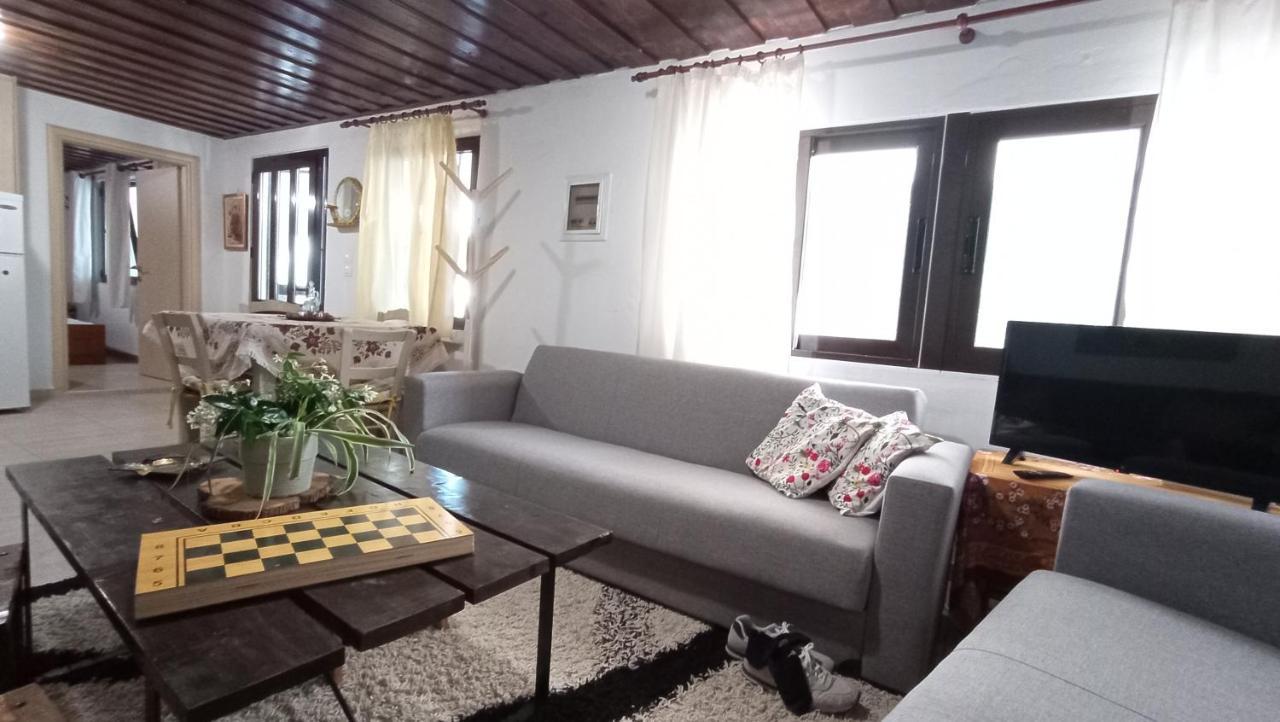 Villatzer - Traditional House With Fireplace And Garden Tzermiadon Exterior photo