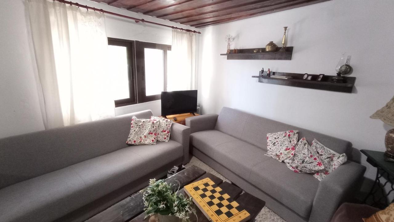 Villatzer - Traditional House With Fireplace And Garden Tzermiadon Exterior photo